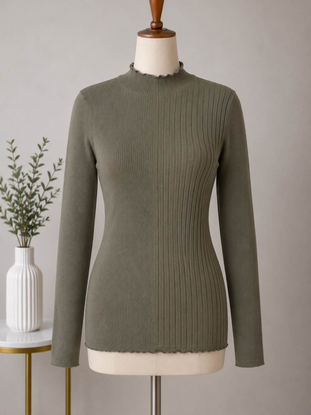 Mock Neck Ribbed Knit Top in Olive Size L